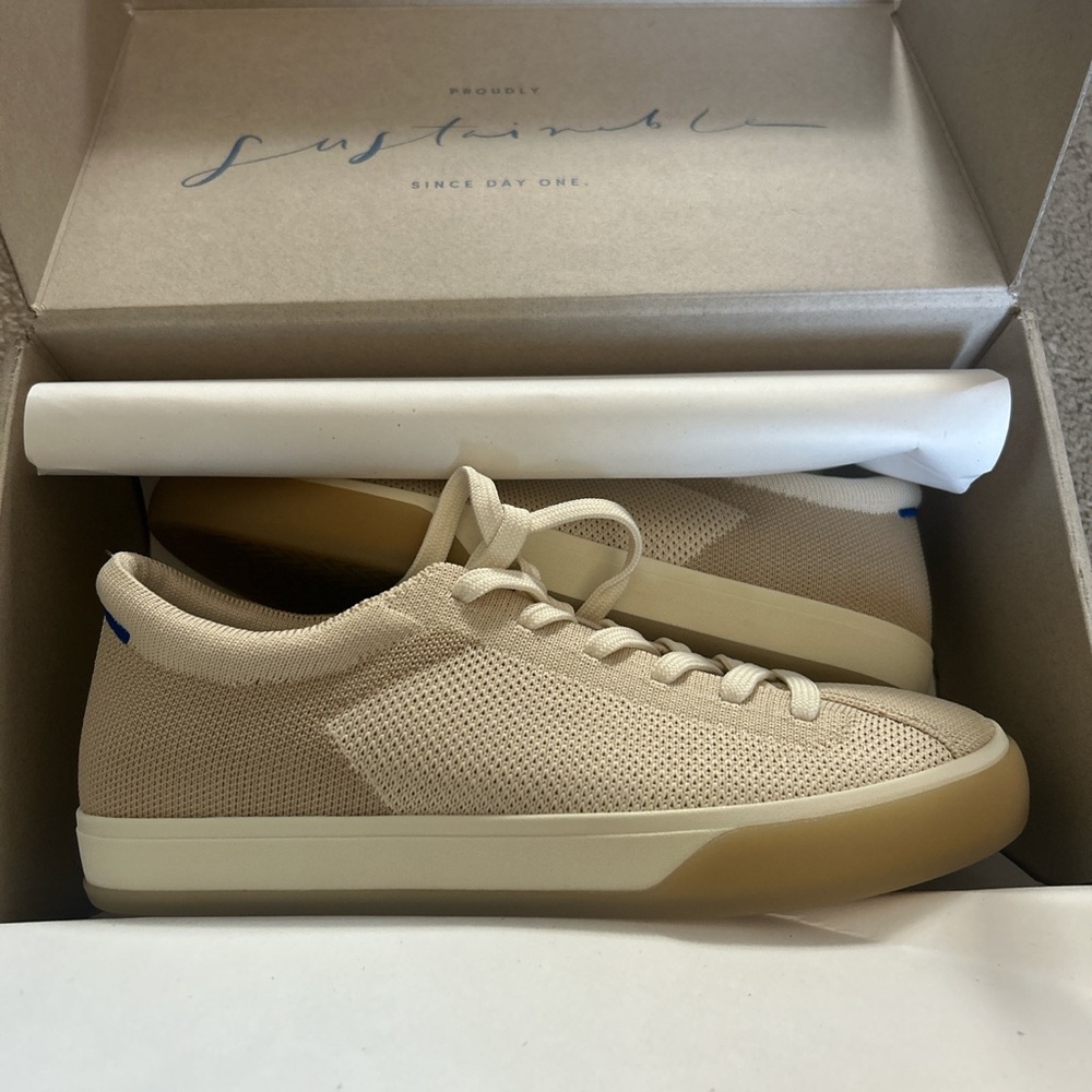 ROTHYS THE LACE UP SNEAKER IN BISCUIT - 7.5 NEW IN BOX